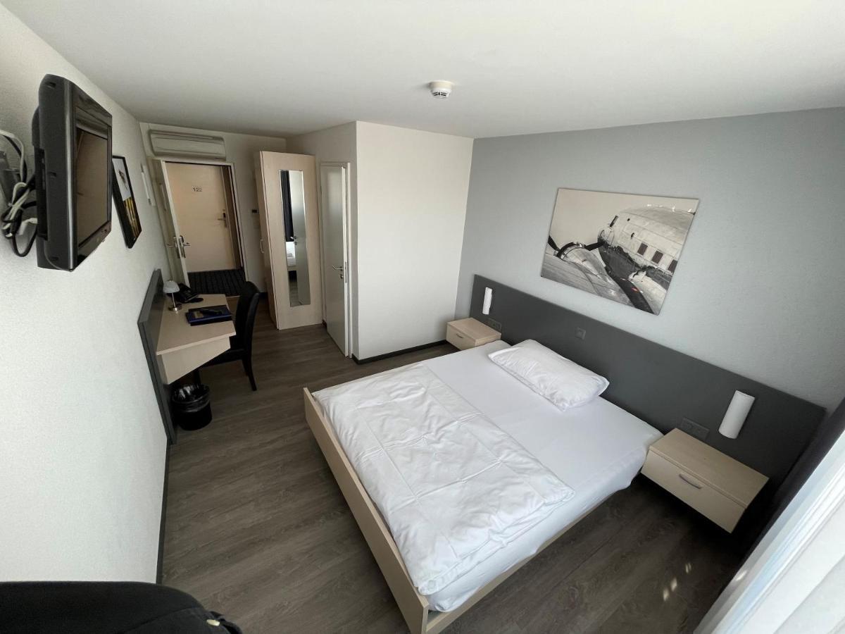 Airporthotel Grenchen Bagian luar foto