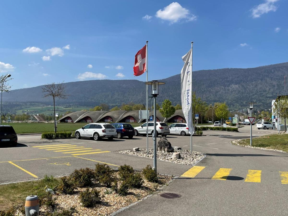 Airporthotel Grenchen Bagian luar foto