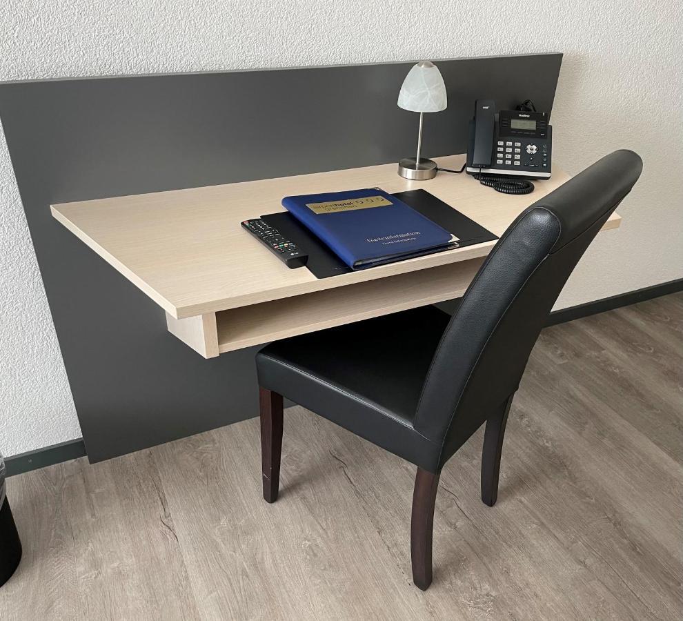 Airporthotel Grenchen Bagian luar foto