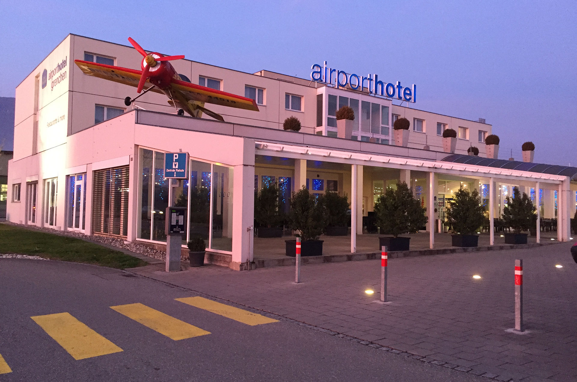 Airporthotel Grenchen Bagian luar foto