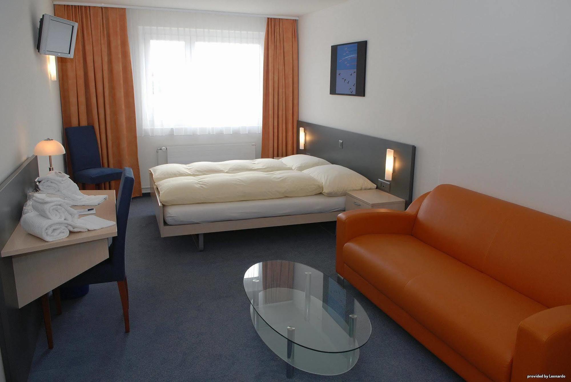 Airporthotel Grenchen Bagian luar foto