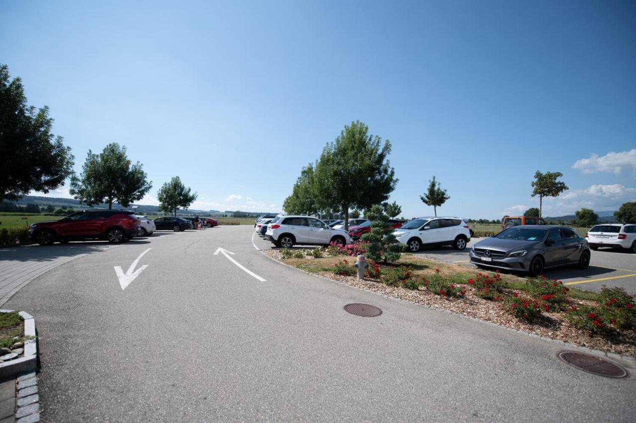 Airporthotel Grenchen Bagian luar foto